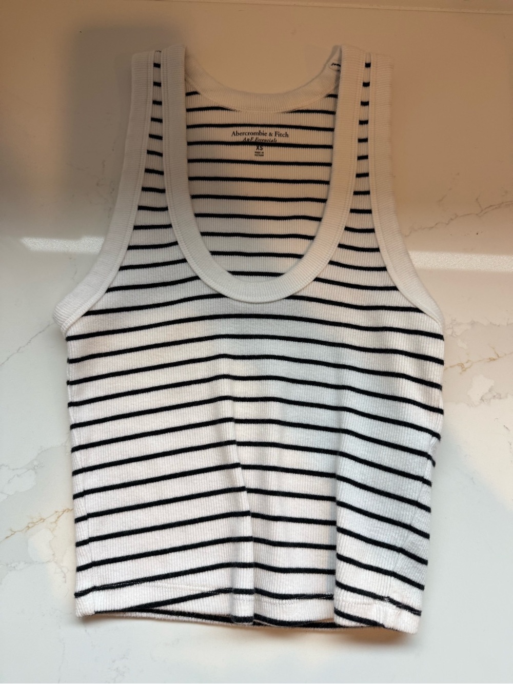 A&F cropped tank